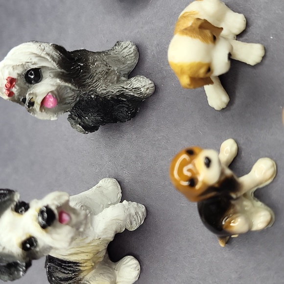 Set of Ceramic Dog Figurines - Picture 2 of 5
